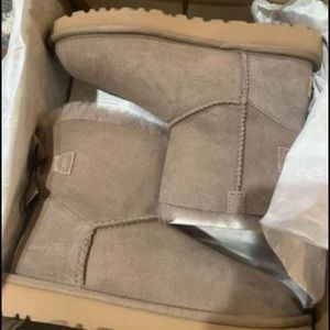 New UGG BOOTS